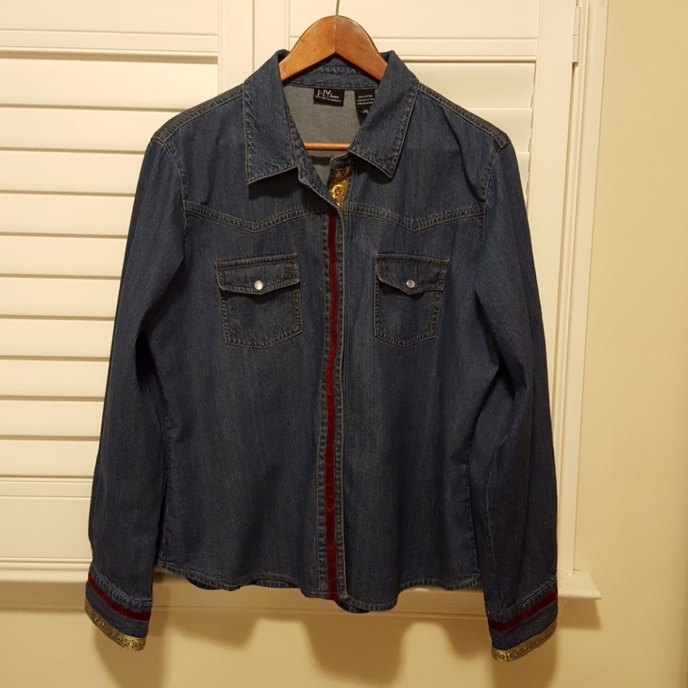 Denim snap front long sleeved shirt--new York & co